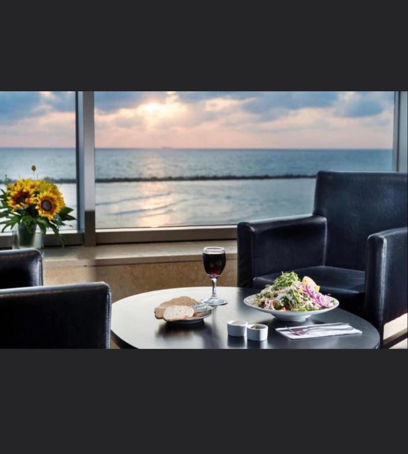 Almog Tower Aparthotel Haifa Exterior photo