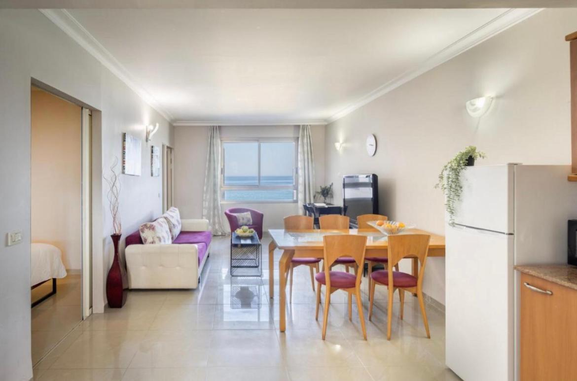 Almog Tower Aparthotel Haifa Exterior photo